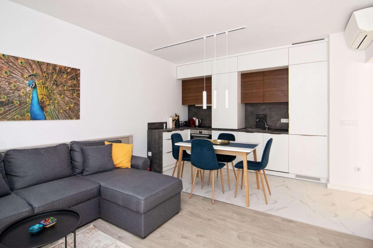 Luxury City Center Two Bedroom Apartment Close To Beach Varna Esterno foto