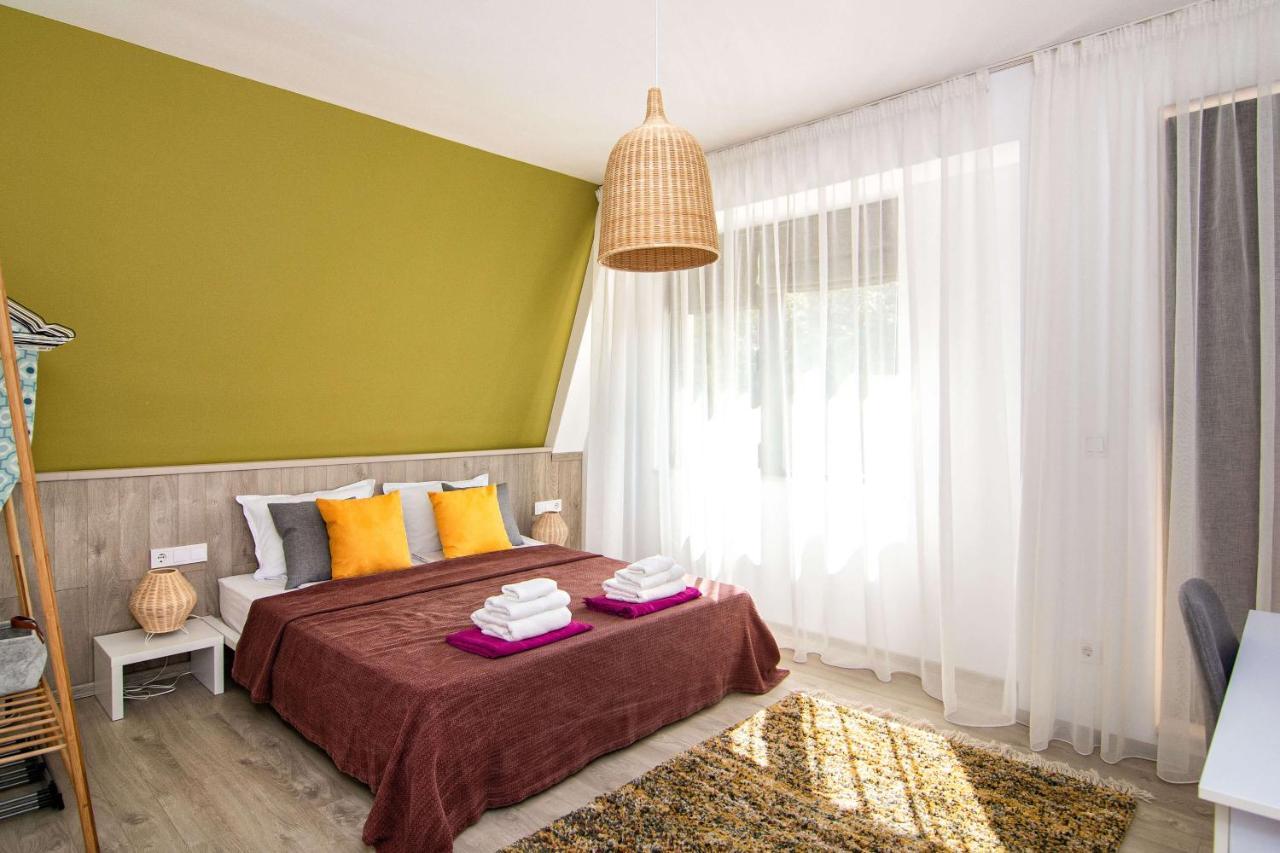 Luxury City Center Two Bedroom Apartment Close To Beach Varna Esterno foto