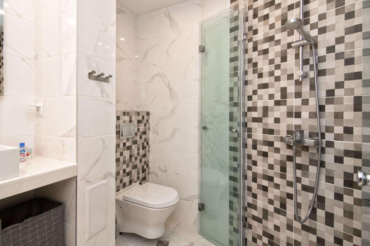 Luxury City Center Two Bedroom Apartment Close To Beach Varna Esterno foto