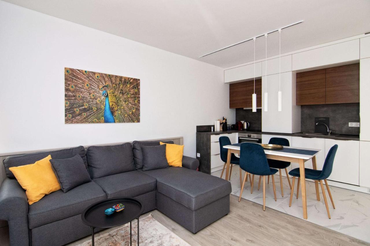 Luxury City Center Two Bedroom Apartment Close To Beach Varna Esterno foto